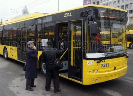 У київських автобусах і трамваях будуть рахувати пасажирів