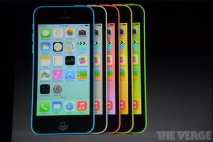 Стали известны цены на iPhone 5C и iPhone 5S без контракта