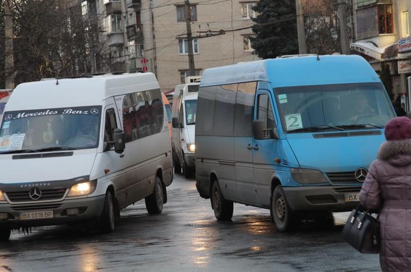 Чому ж ринок перевезень у місті Хмельницькому такий не раціональний?