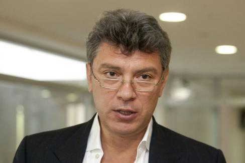 Следователи завершили работу на месте убийства Немцова