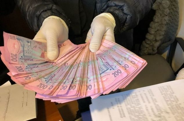 Співробітника СБУ спіймали на хабарі в $50 тис