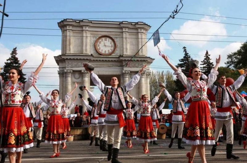 У Молдові приводять армію в повну бойову готовність