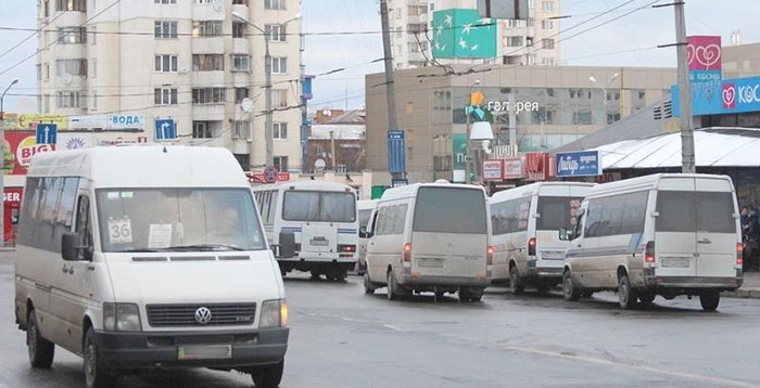 Хмельничани пропонують владі відмовитися від маршруток